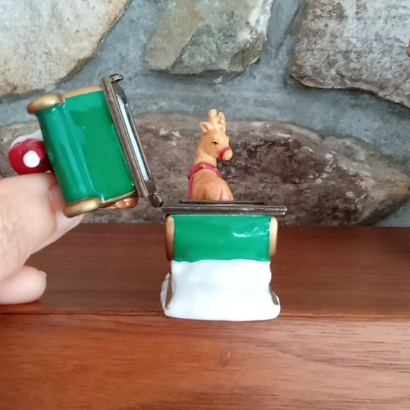 Midwest of Canon Falls Hinged Santa Sleigh Trinket Box - Picture 4 of 7